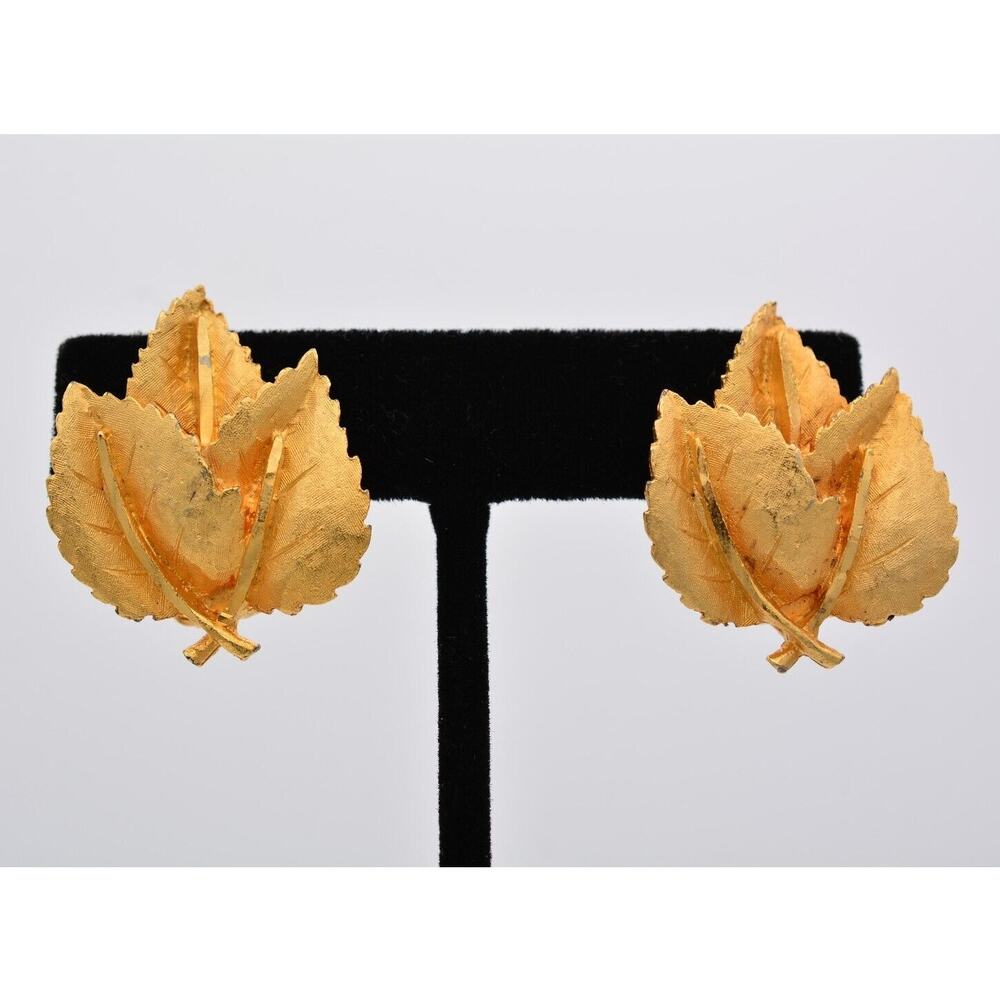 BSK Vintage Clip On Earrings Leaf Leaves Brushed Gold Textured Chunky Signed 9L